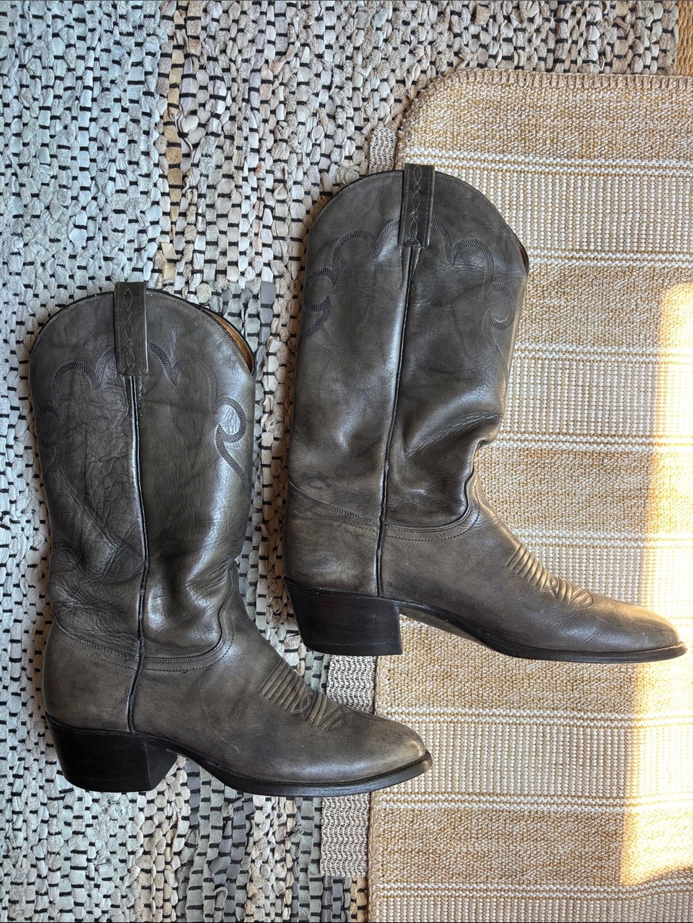🩶 Vintage J Chrisholm Men’s Gray Leather Bullhide Cowboy Boots